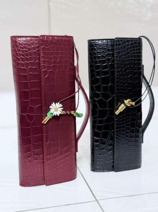 Picture of Bottega Veneta Handbags _SKUfw224292854fw